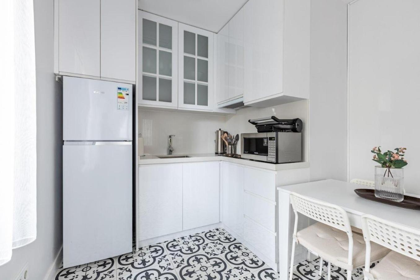 Bright Private Modern 2bd1bath Bebek Gem! #247 *